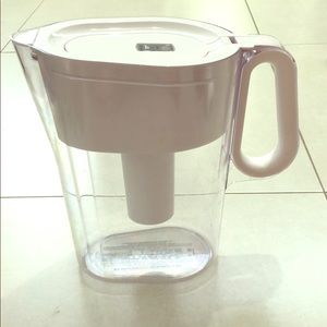 Brita water pitcher with 3 filters